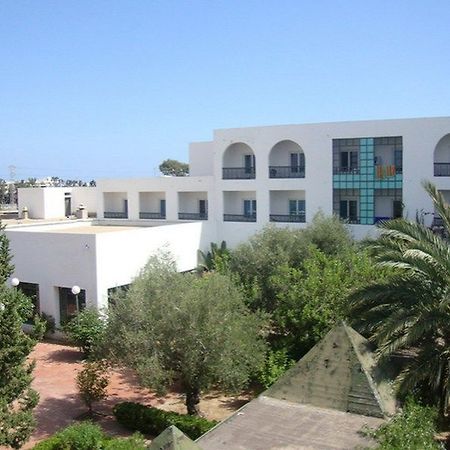 Hotel Saadia Monastir Bagian luar foto